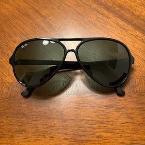 Ray-Ban Aviator Sunglasses